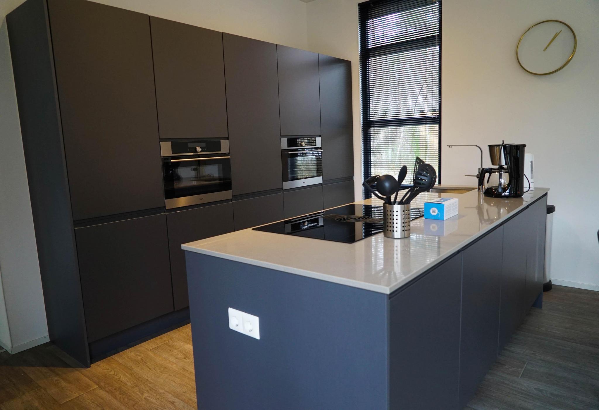 Kookeiland met luxe keuken