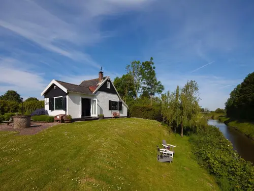 Vakantiehuis bovenop een dijk gelegen in Kamperland  - Particulier vakantiehuis aan het water in Zeeland, Kamperland
