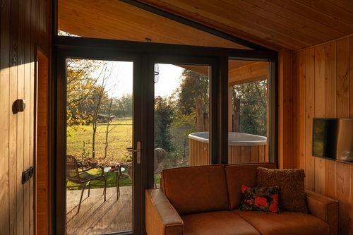 Romantische wellness lodge in Brabant - Particulier vakantiehuis aan het water in Noord Brabant, Uden